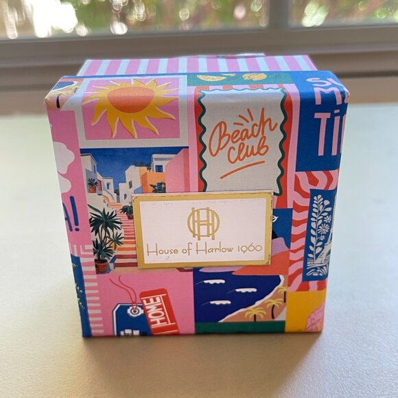 New House of Harlow 1960 Earrings Gold Pearl Shell Pierced NWT - Picture 4 of 4